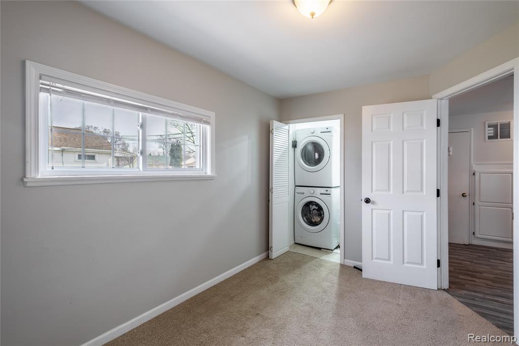 1377 Allen Street, Burton, MI 48529 — Photo 12