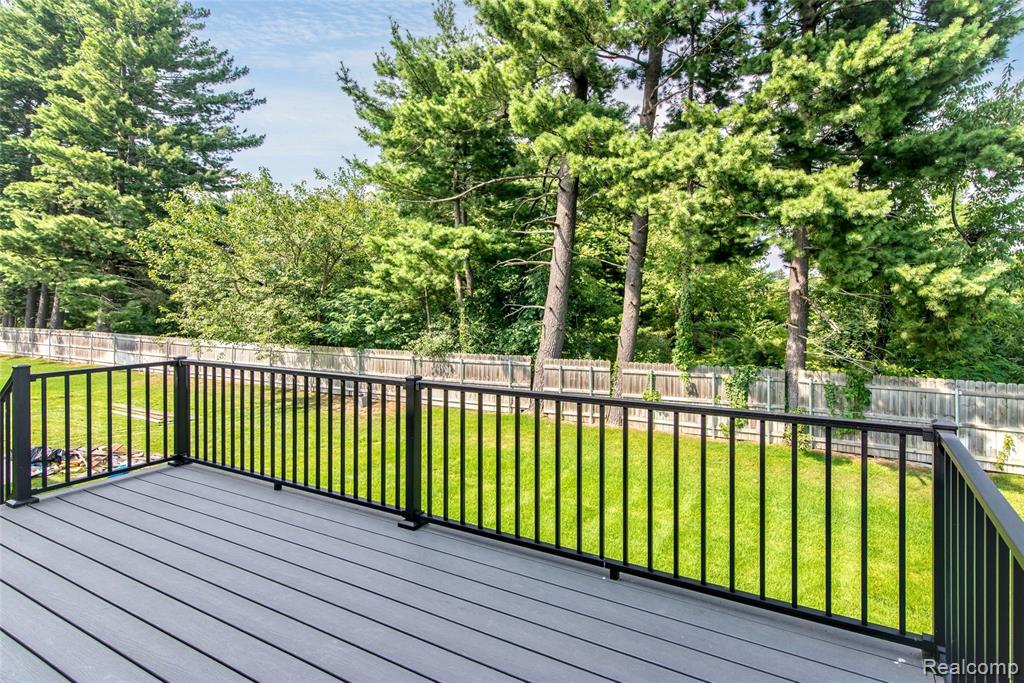5372 Rural Terrace, Waterford, MI — Photo 8
