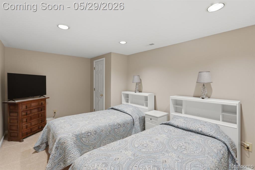 47301 Bramblewood Court, Novi, MI — Photo 18