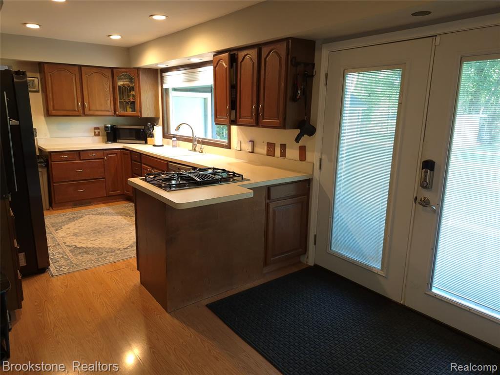 4890 Whipple Lake Road, Clarkston, MI 48348 — Photo 14