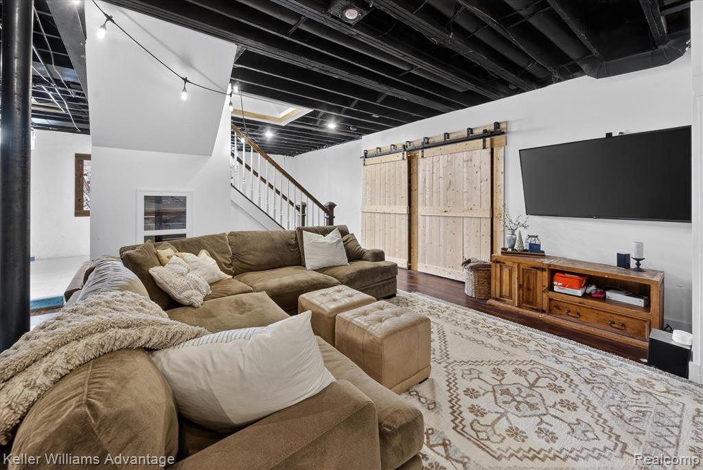 47707 Rochester Drive, Novi, MI — Photo 32