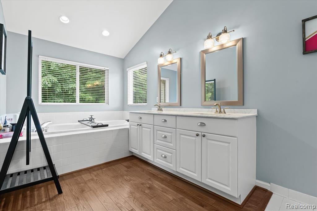 4583 Racewood Drive, Commerce Twp, MI 48382 — Photo 20