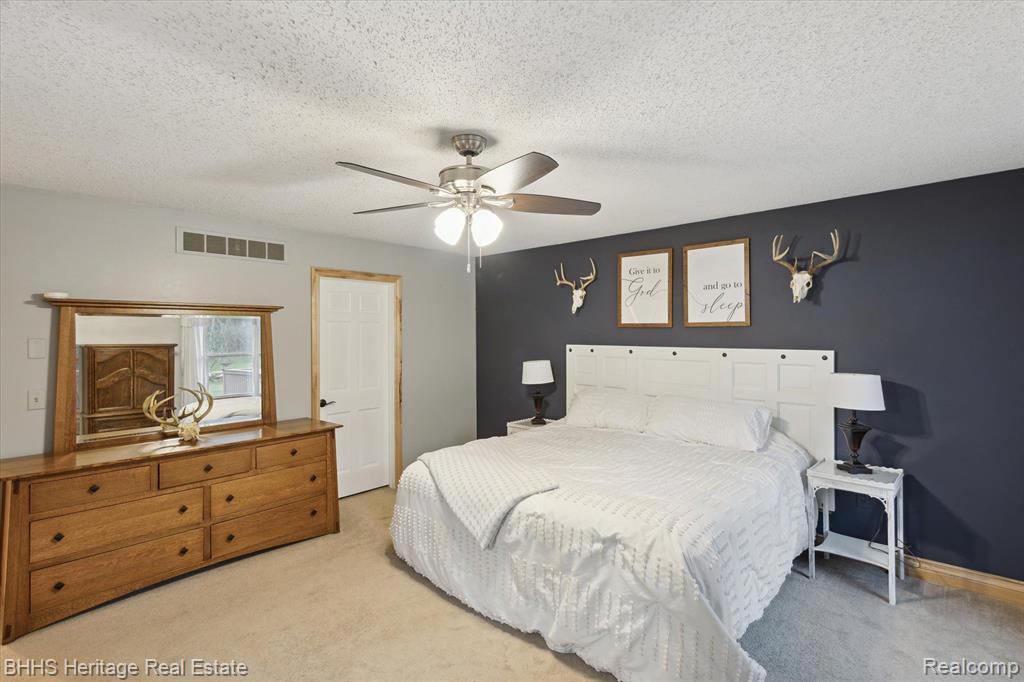 5904 W ALLEN Road, Fowlerville, MI 48836 — Photo 23