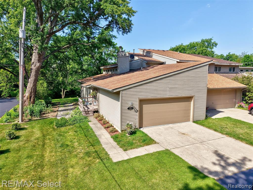 6605 Flushing Road, Flushing, MI 48433 — front exterior