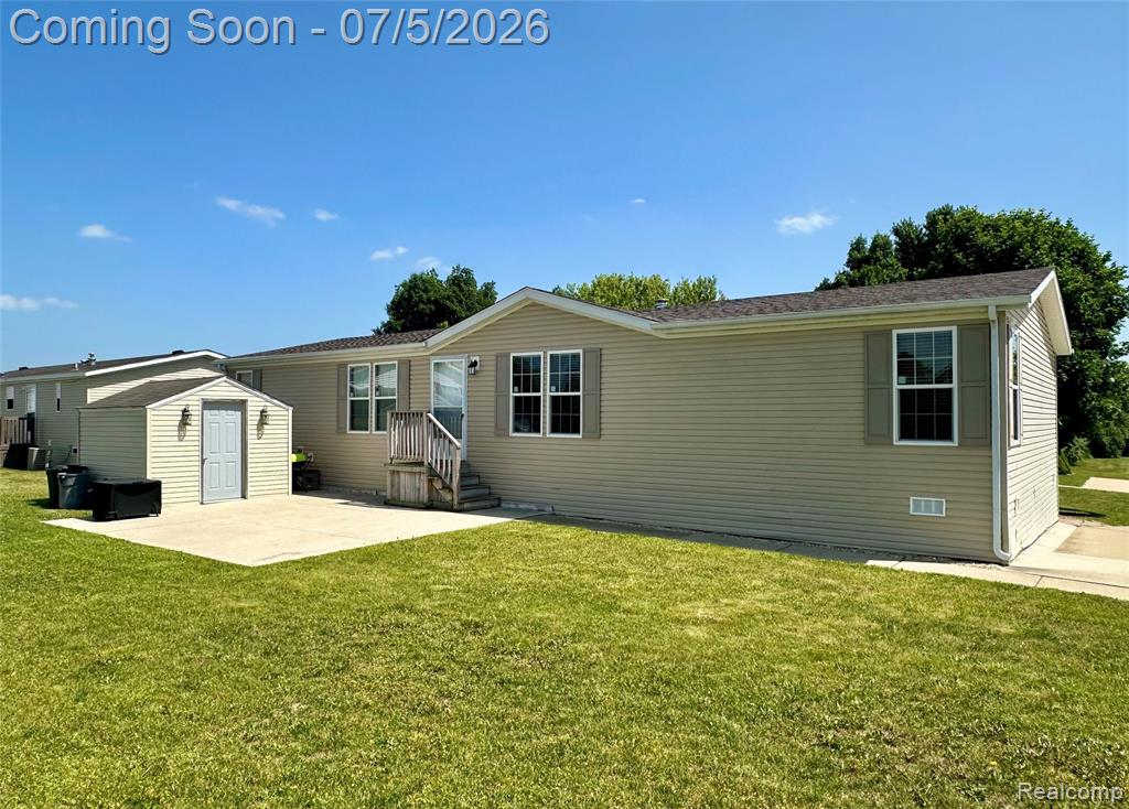11211 Nearbrook Court, South Lyon, MI 48178