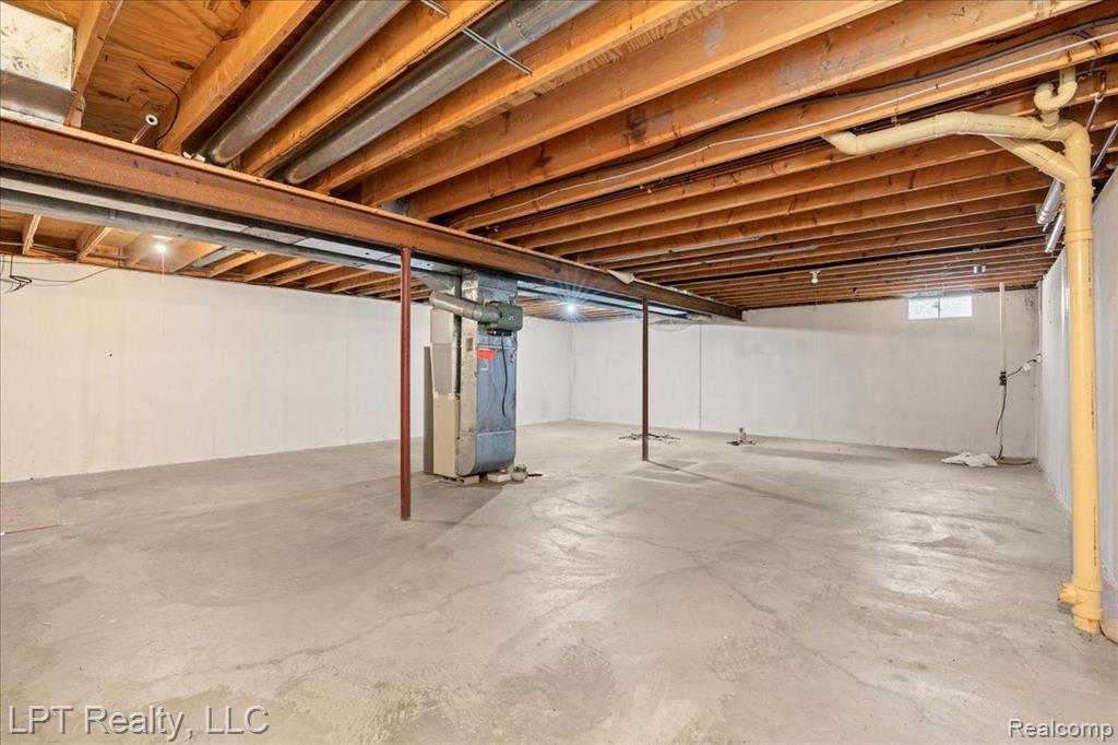 5680 DEVILLE, East Lansing, MI 48823 — Photo 21