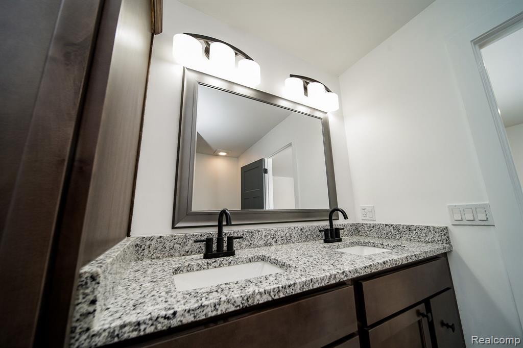 6522 ELLINWOOD Drive, White Lake, MI 48383 — Photo 51