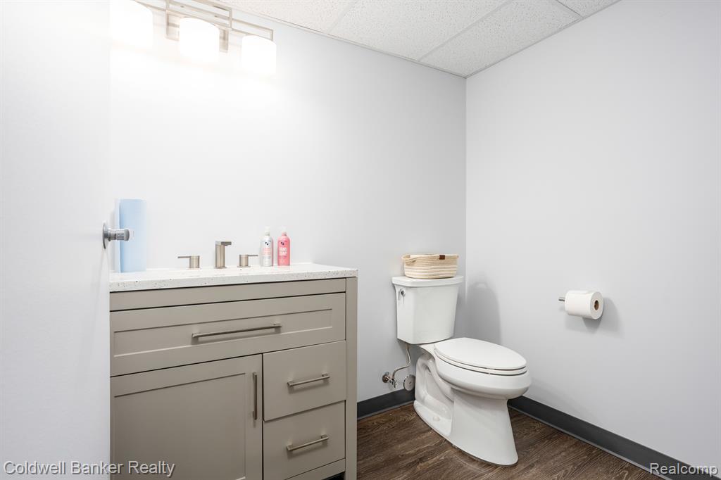 1068 KINGS, Canton, MI 48188 — Photo 27