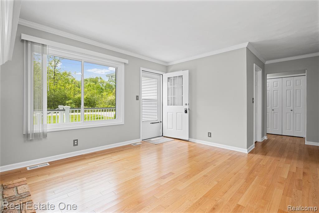 9503 Edward Drive, Brighton, MI 48114 — Photo 12