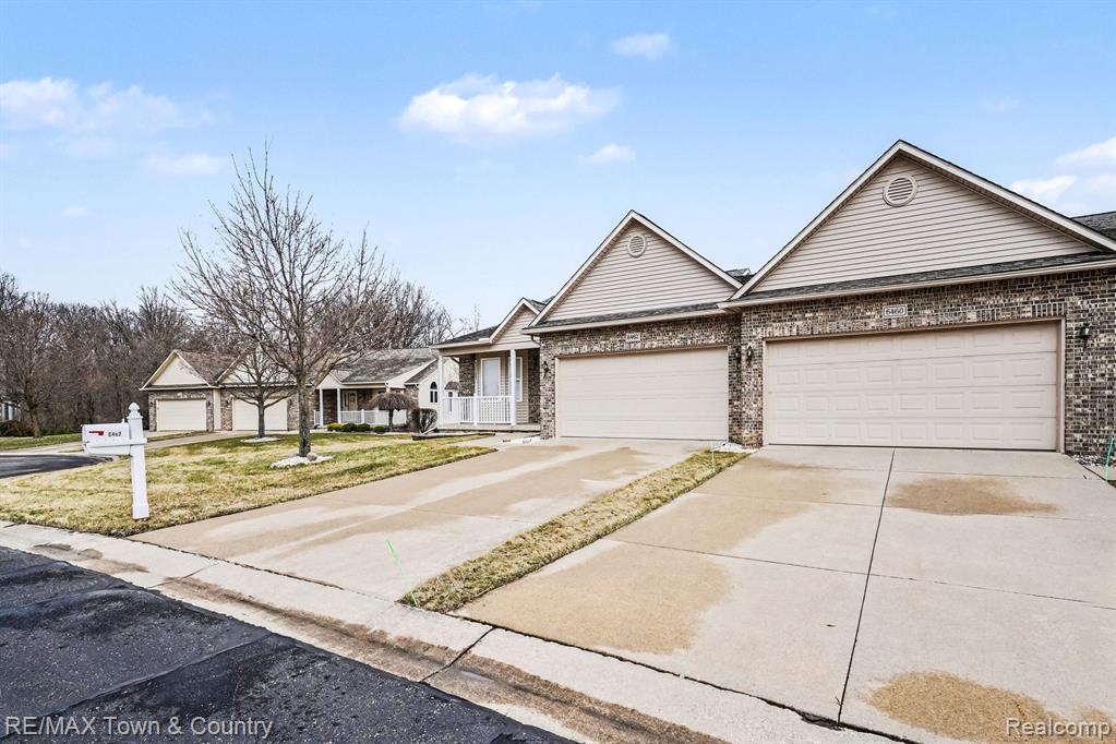 6462 Royal Club Drive, Flushing, MI 48433 — Photo 20