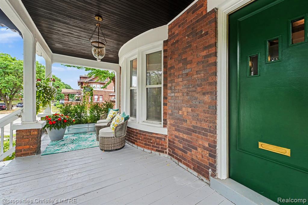 605 ATKINSON Street - Photo 3