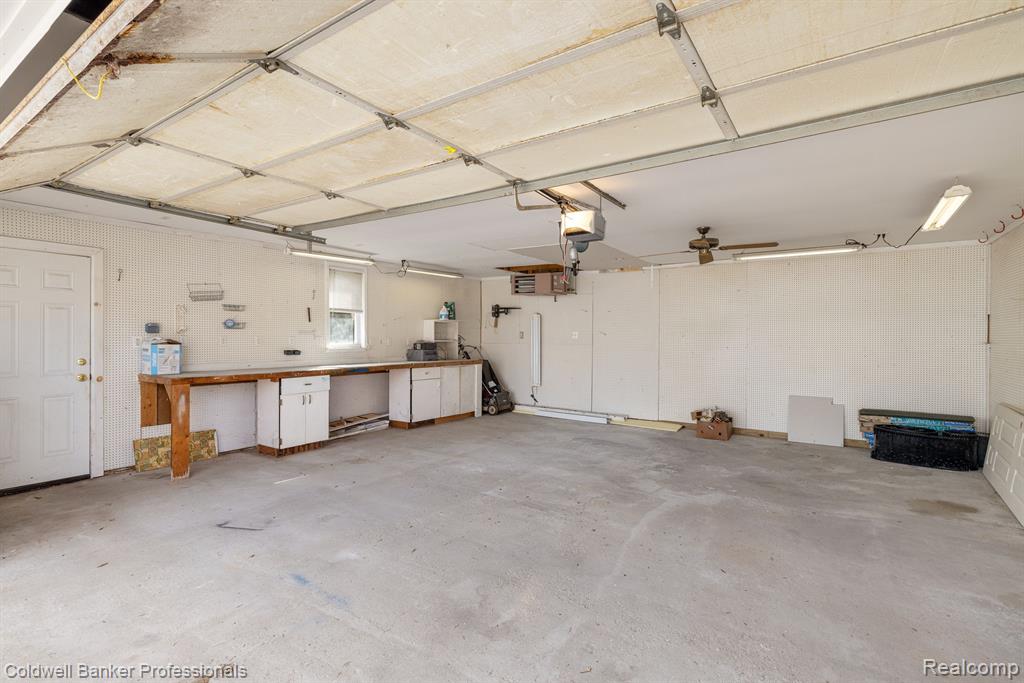 431 NAKOTA Street, Clawson, MI — Photo 27