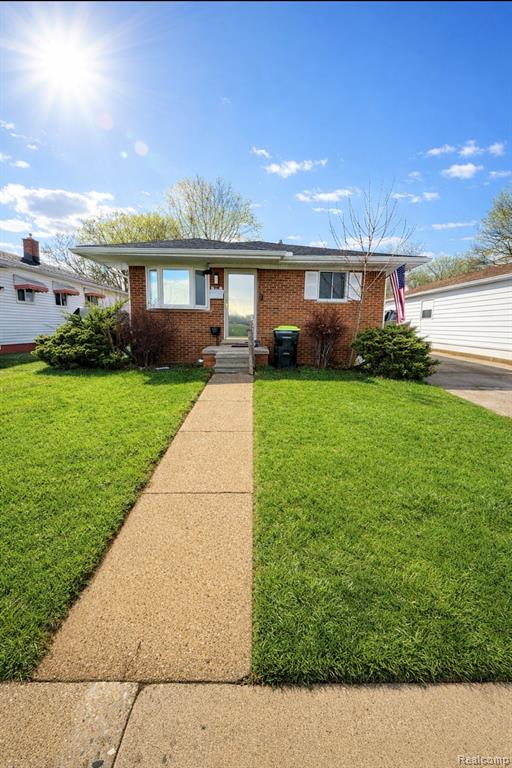 938 Arlene Avenue, Pontiac, MI 48340 — front exterior