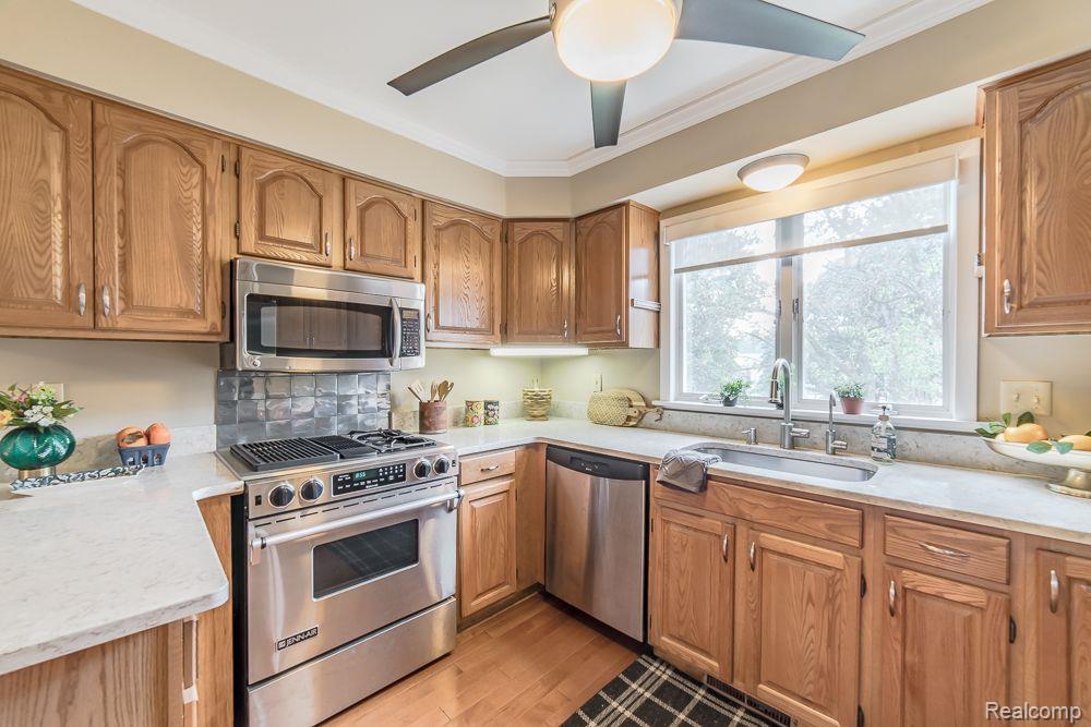 3648 WOODLAND Drive, Metamora, MI 48455 — Photo 7