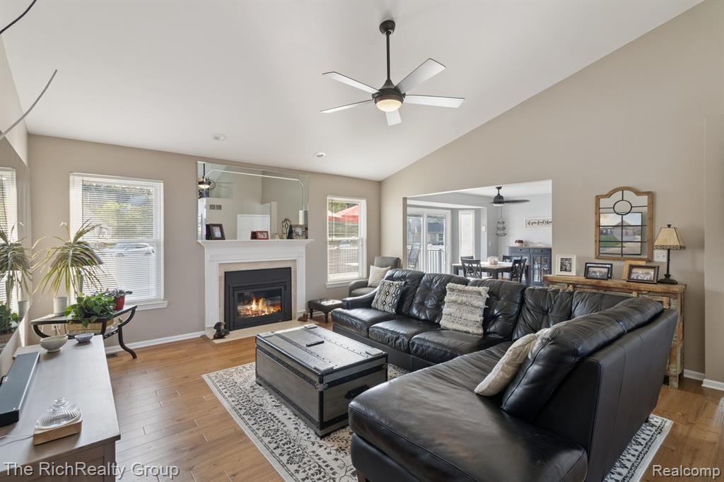 20149 Metzger Dr Drive, Rockwood, MI — Photo 4