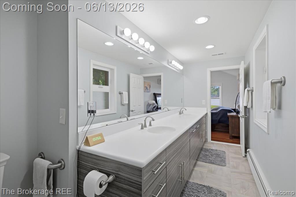 261 Reymont Road N, Waterford, MI 48327 — Photo 16