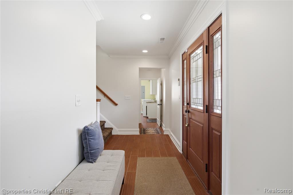 6672 Seth Court, Clarkston, MI 48348 — Photo 15