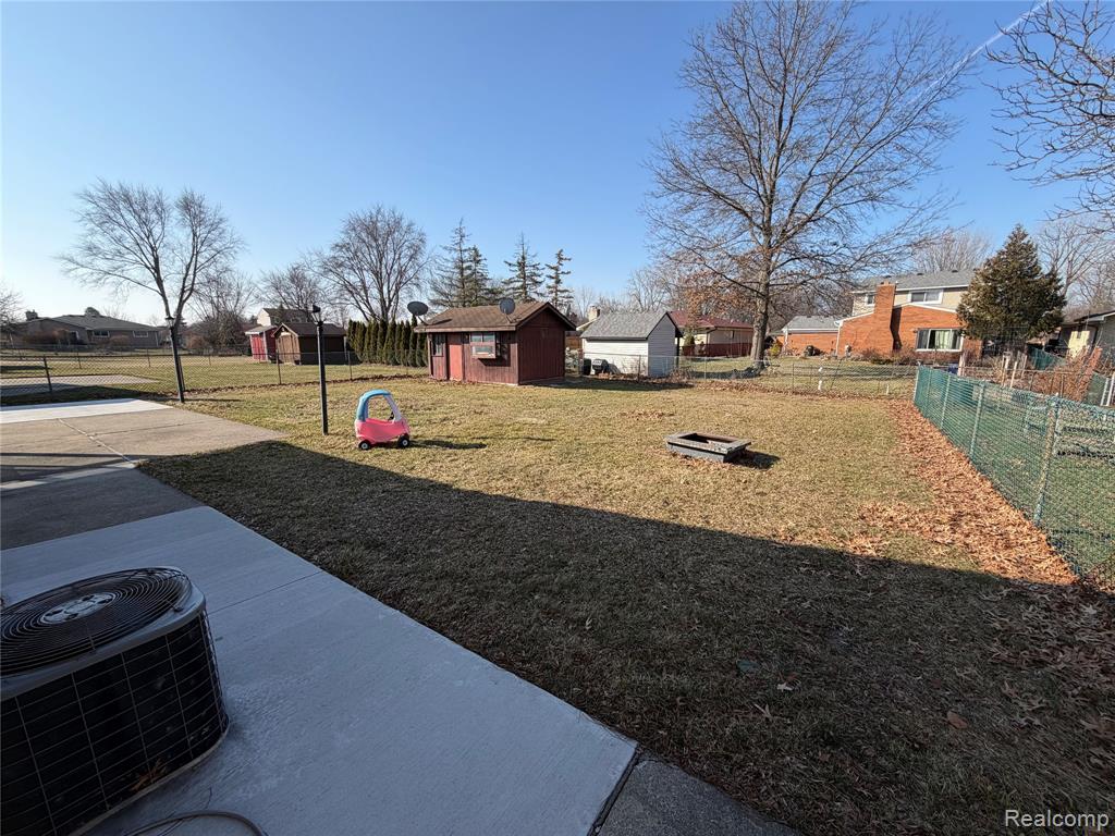39725 Crystal Drive, Sterling Heights, MI 48310 — Photo 4