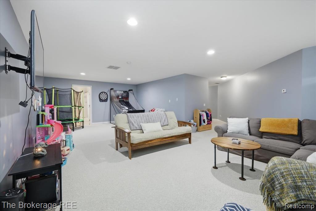 9120 Woodridge Drive, Davison, MI 48423 — Photo 43