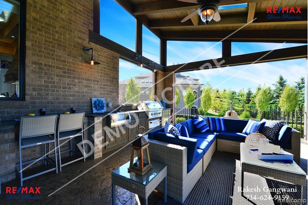 31111 Lahser Road, Beverly Hills, MI 48025 — Photo 7