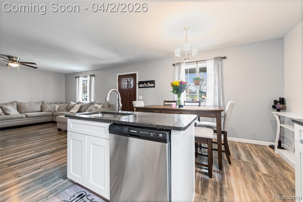 623 Columbia Street, Algonac, MI 48001 — Photo 9