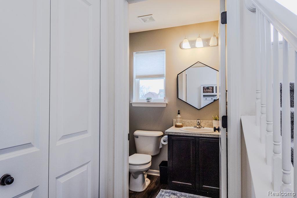 9010 Birch Pointe Drive, Newport, MI 48166 — Photo 11