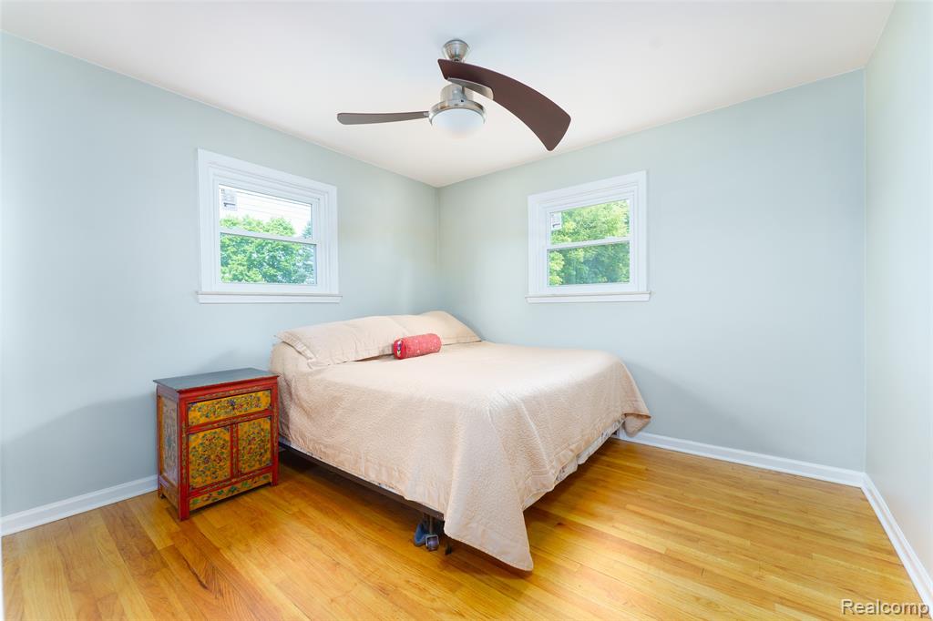 860 Friar Drive, Milford, MI 48381 — Photo 8