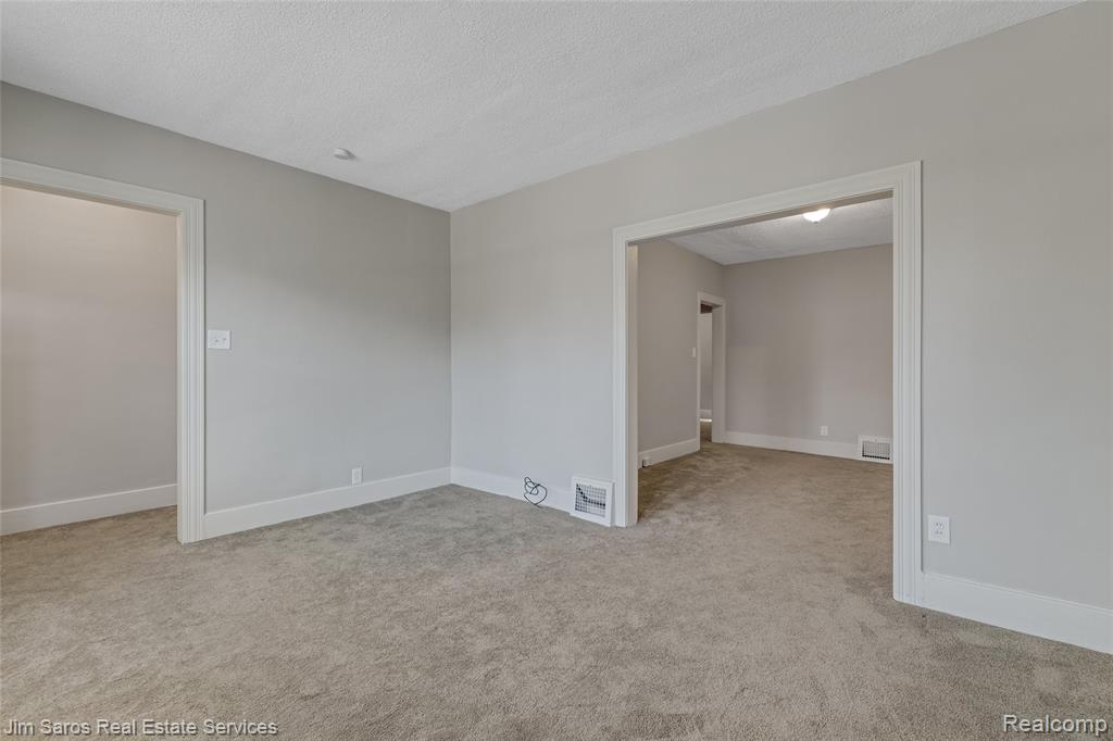 926-928 NOTTINGHAM, Grosse Pointe Park, MI 48230 — Photo 17