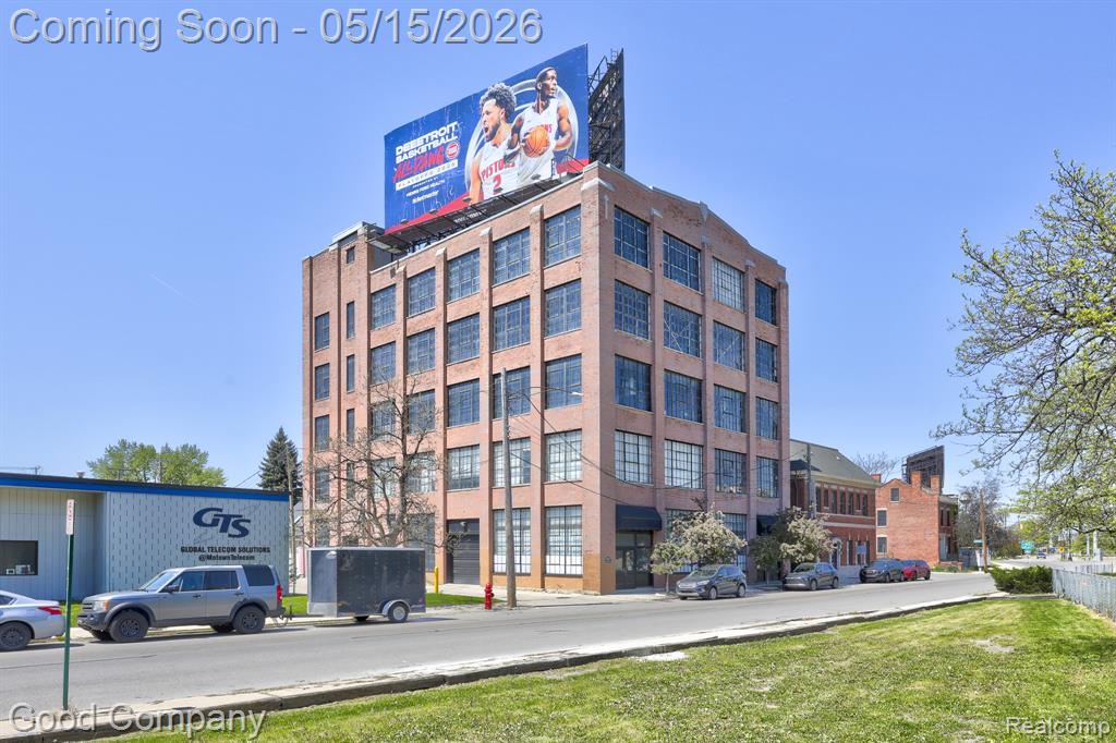 1535 6th Street