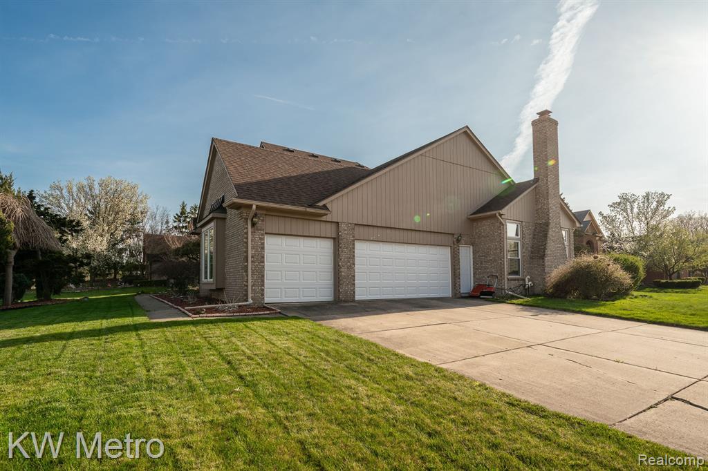 6031 HEARTHSIDE Drive, Troy, MI 48098 — Photo 3