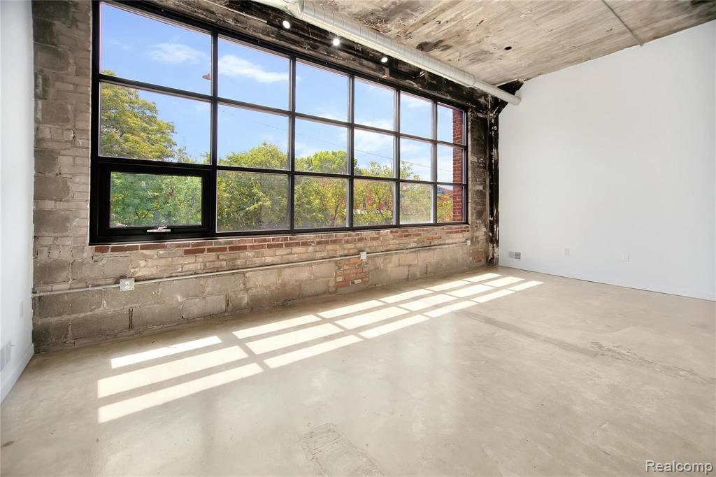 470 BRAINARD Street, Detroit, MI 48201 — Photo 19