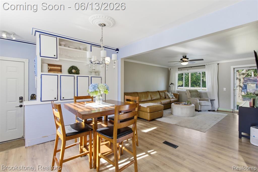 520 May Road, Rochester Hills, MI 48307 — Photo 8