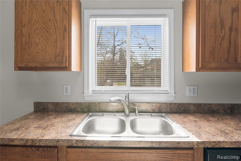 72 Gratiot Avenue, Mount Clemens, MI 48043 — Photo 11