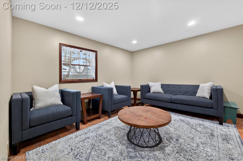 30760 Bayview Drive, Gibraltar, MI — Photo 7