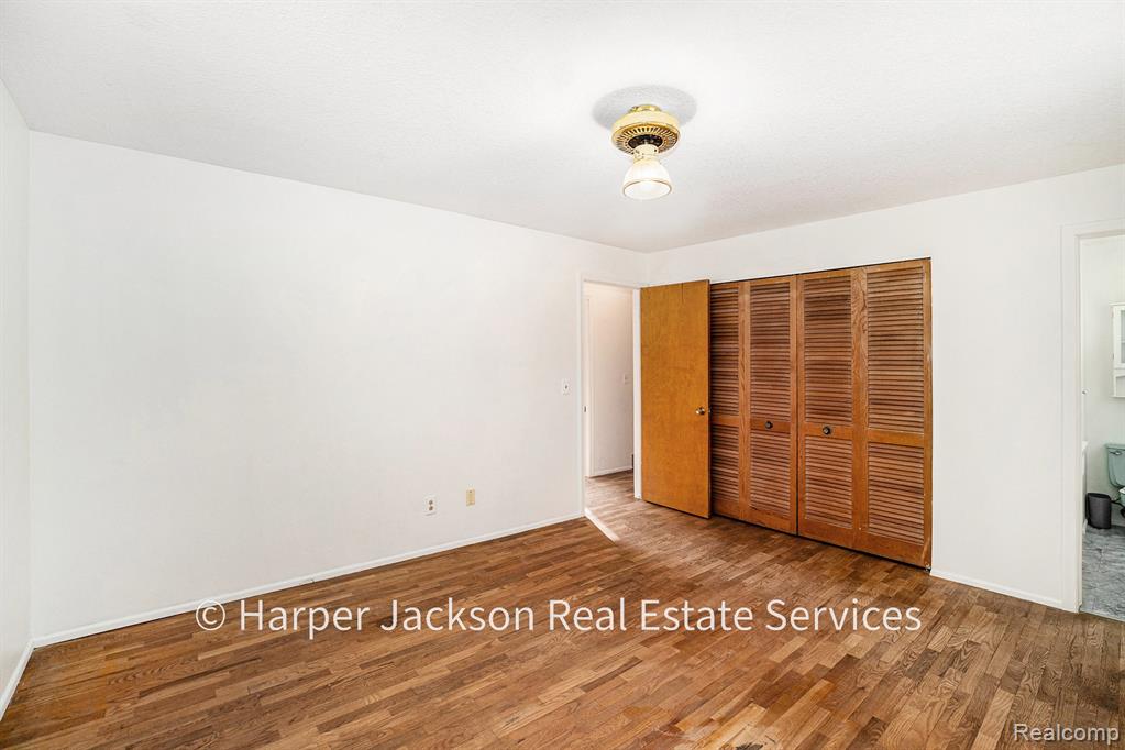 11637 E Lansing Road, Durand, MI 48429 — Photo 17