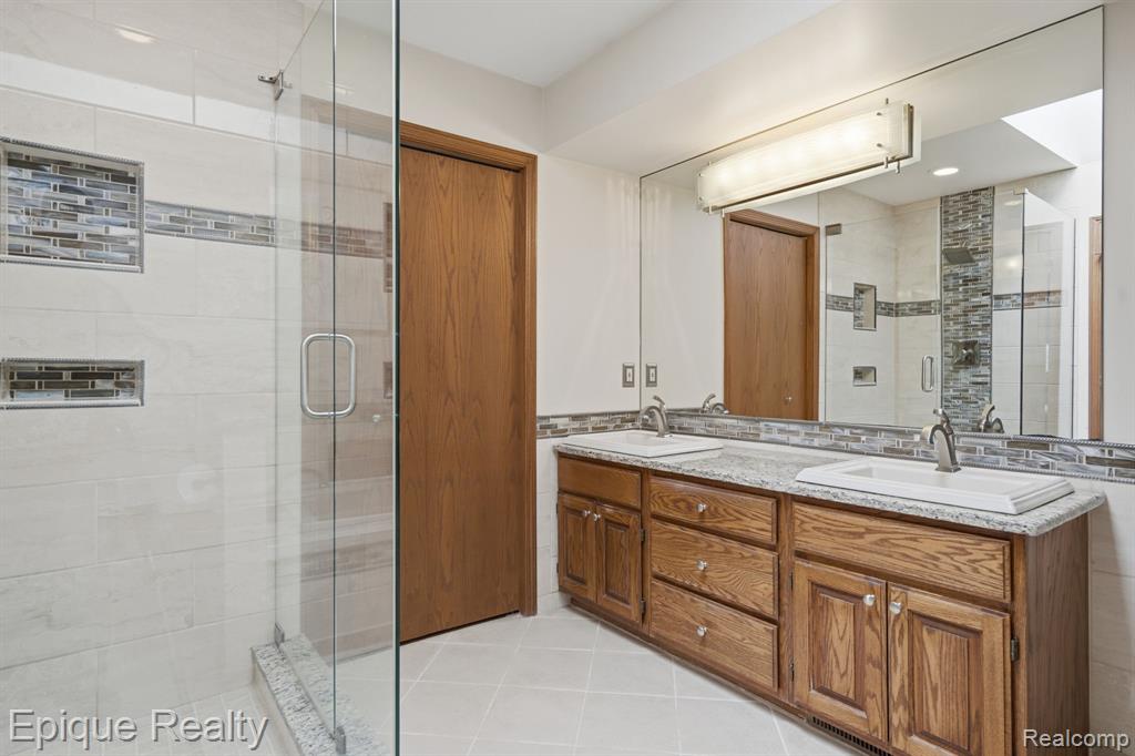 6607 Ridgeview Drive, Clarkston, MI — Photo 22
