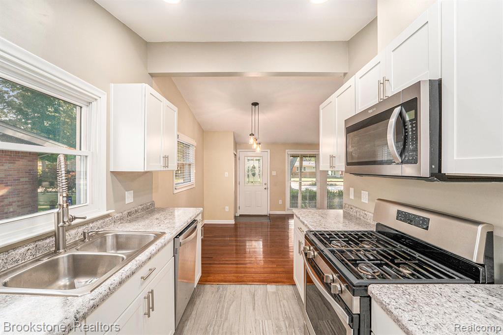 9279 Idaho Street, Livonia, MI 48150 — Photo 5