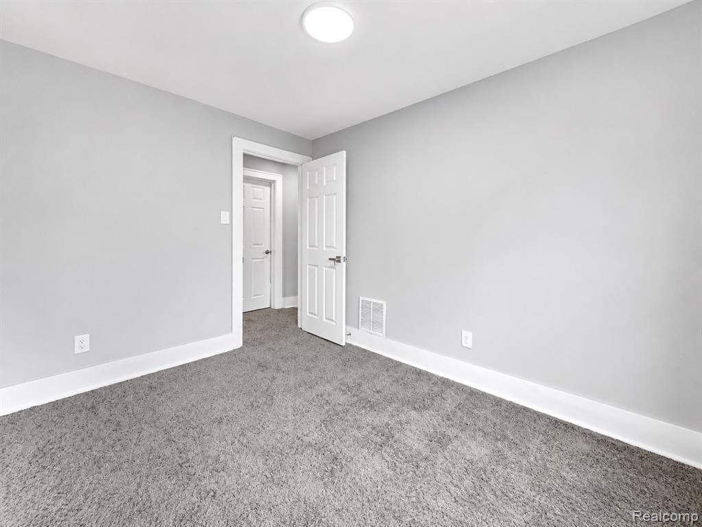 9175 Devonshire Road, Detroit, MI 48224 — Photo 14