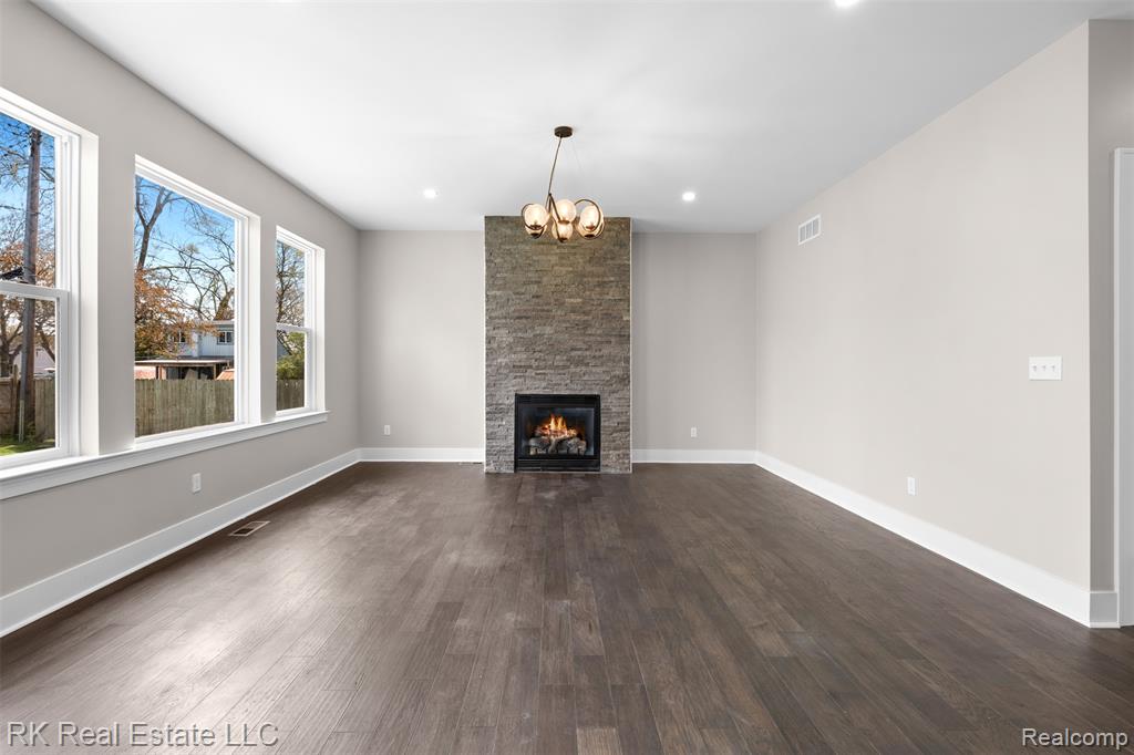 47260 Dequindre Road E, Shelby Twp, MI 48317 — Photo 10