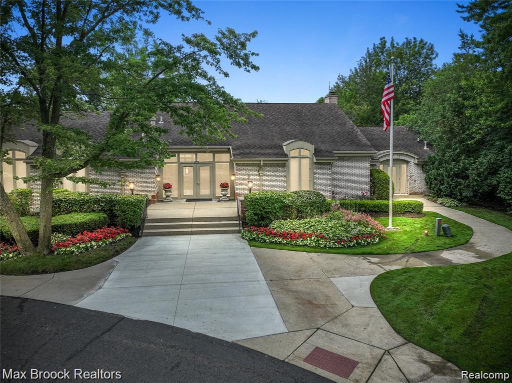 1276 Greenglen Court, Bloomfield Hills, MI 48304 — Photo 40