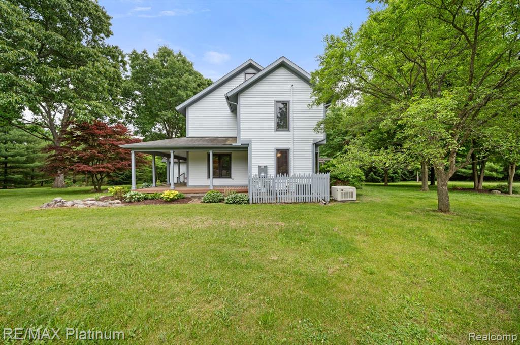 12902 Autumn Ridge Court, Milford, MI 48380 — Photo 47