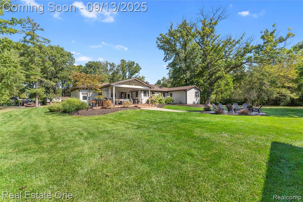 9175 Byromar Lane, Grosse Ile, MI 48138 — Photo 35