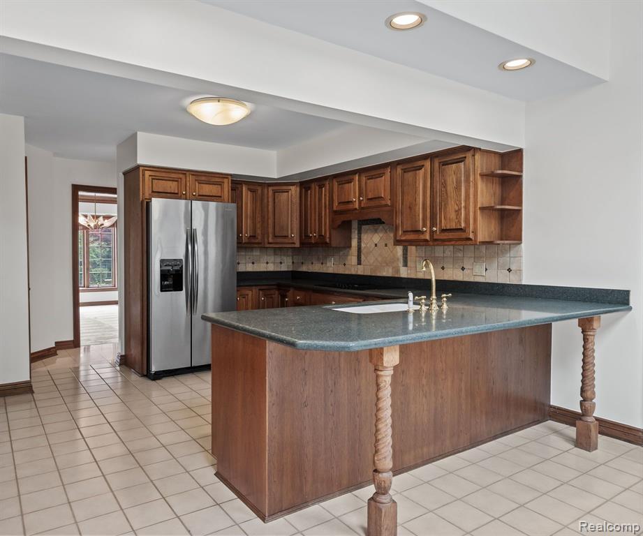 4932 SUSANS Way, Bloomfield Hills, MI 48302 — Photo 17