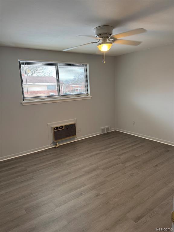 29270 TESSMER, Madison Heights, MI 48071 — Photo 9