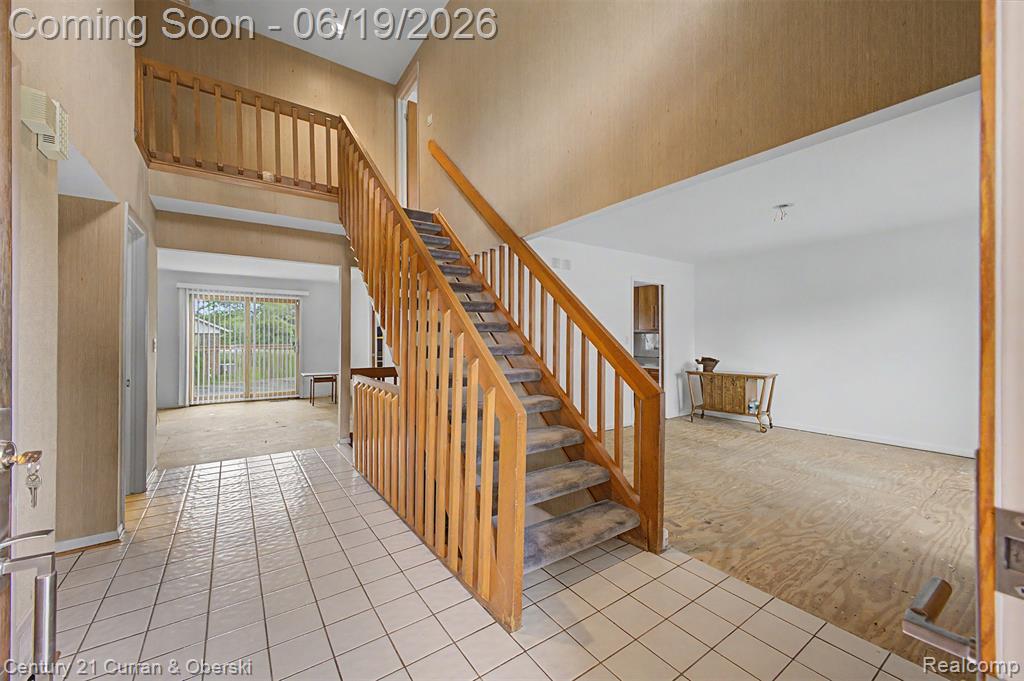 4231 Windridge Court, West Bloomfield, MI 48323 — Photo 4