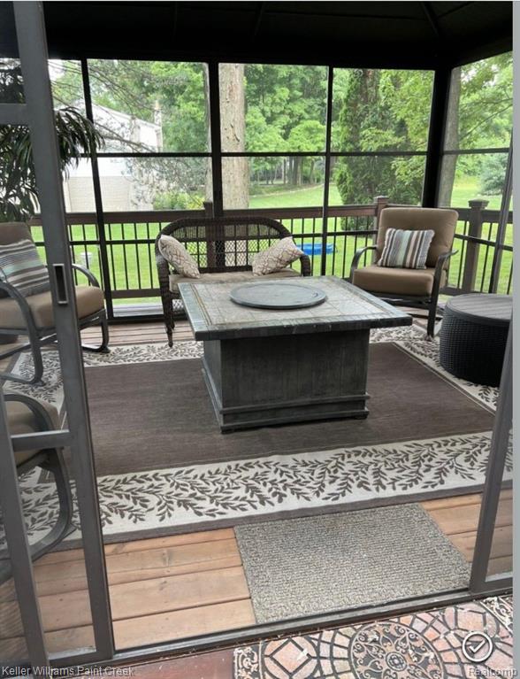 401 PINEHURST Drive, Rochester Hills, MI 48309 — Photo 33