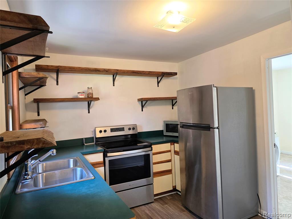 5016 N Vassar Road, Flint, MI 48506 — Photo 9