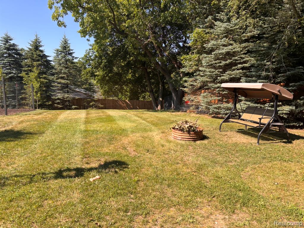 4095 Blood Road, Metamora, MI 48455 — Photo 46