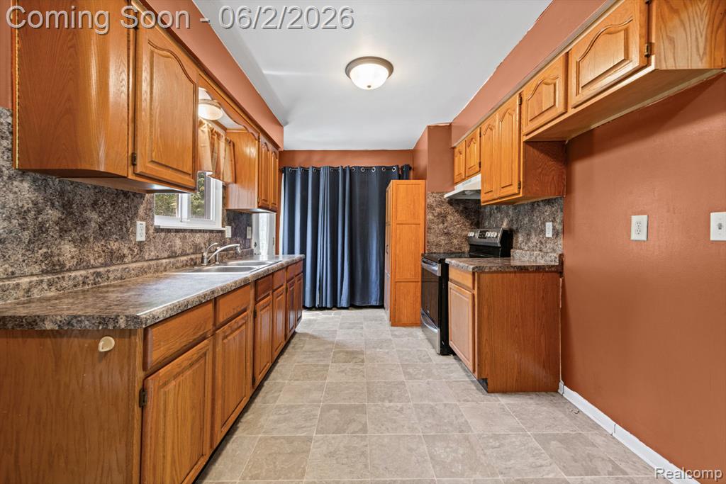 315 Airport Drive, Holly, MI 48442 — Photo 11