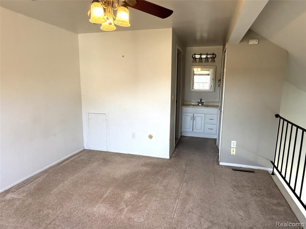 28404 Longmeadow Lane, Brownstown, MI 48183 — Photo 12